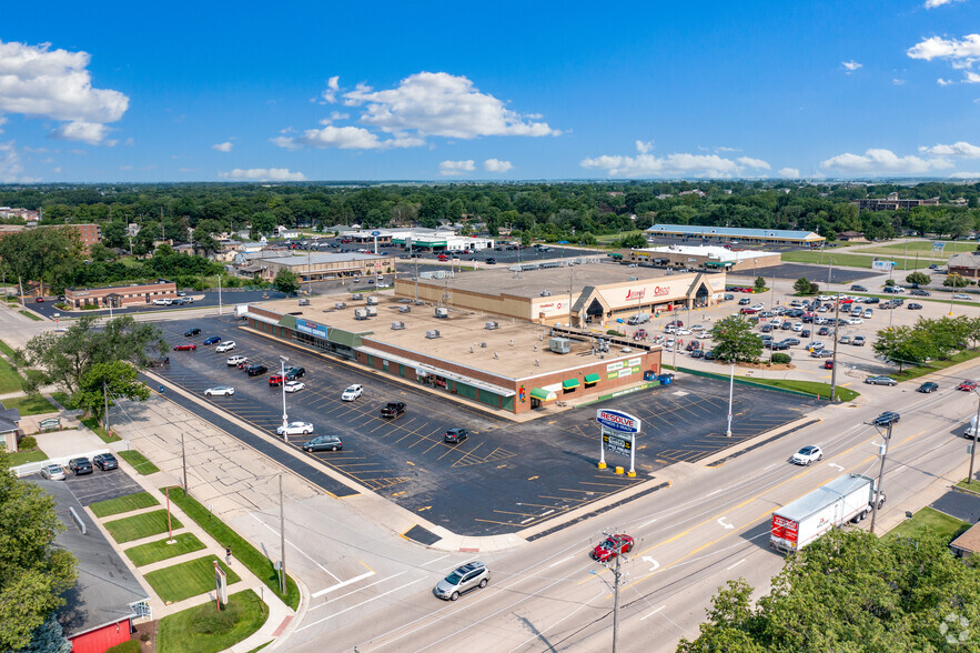 110-180 E Waverly St, Morris, IL for rent - Aerial - Image 1 of 5