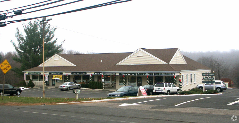 97-99 S Main St, Newtown, CT for rent - Building Photo - Image 3 of 5