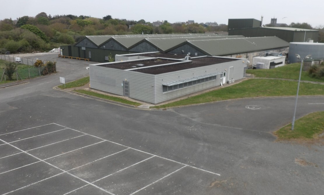 Amlwch Industrial Estate, Amlwch for rent Building Photo- Image 1 of 3