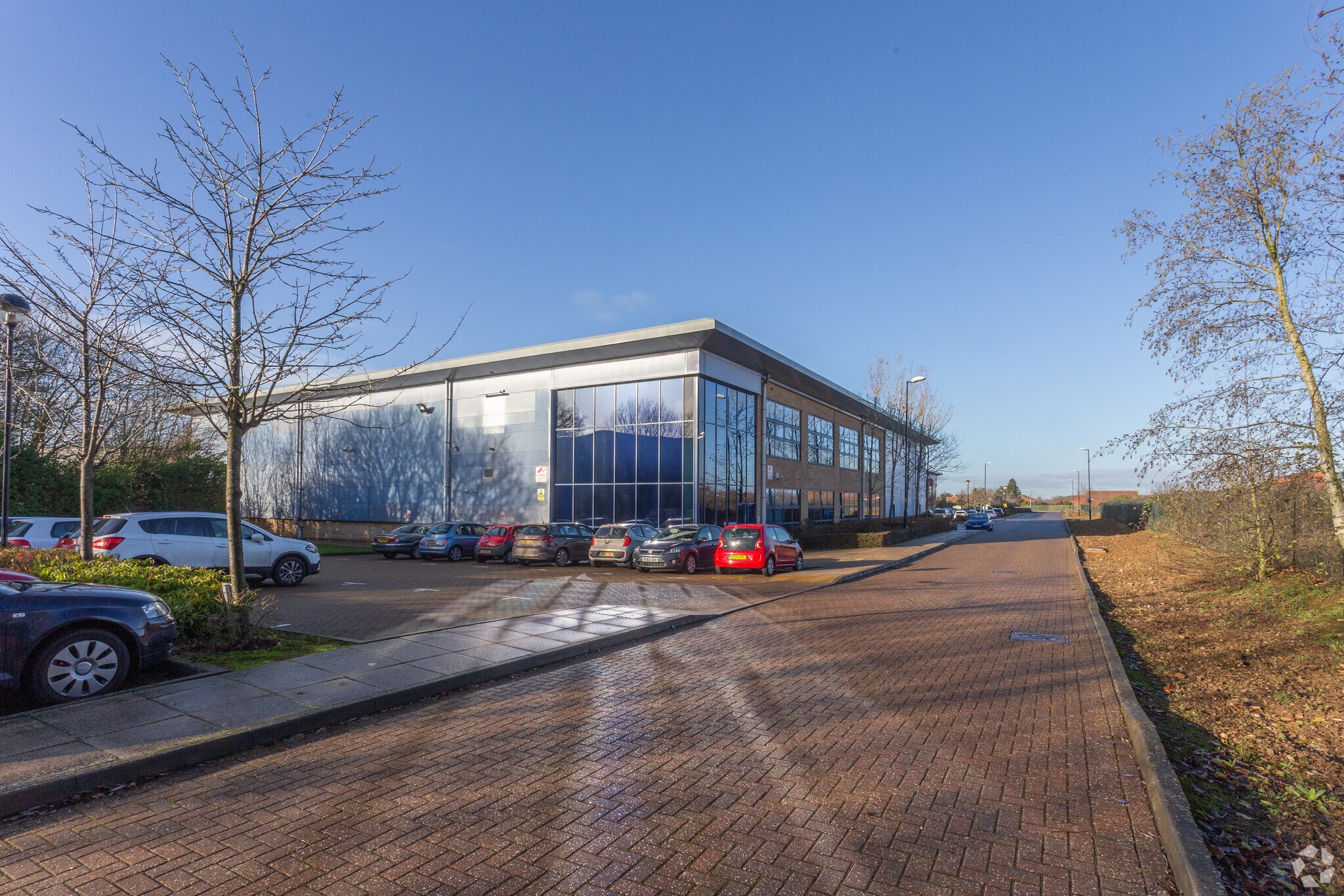 70-80 High Park Dr, Milton Keynes for sale Primary Photo- Image 1 of 1