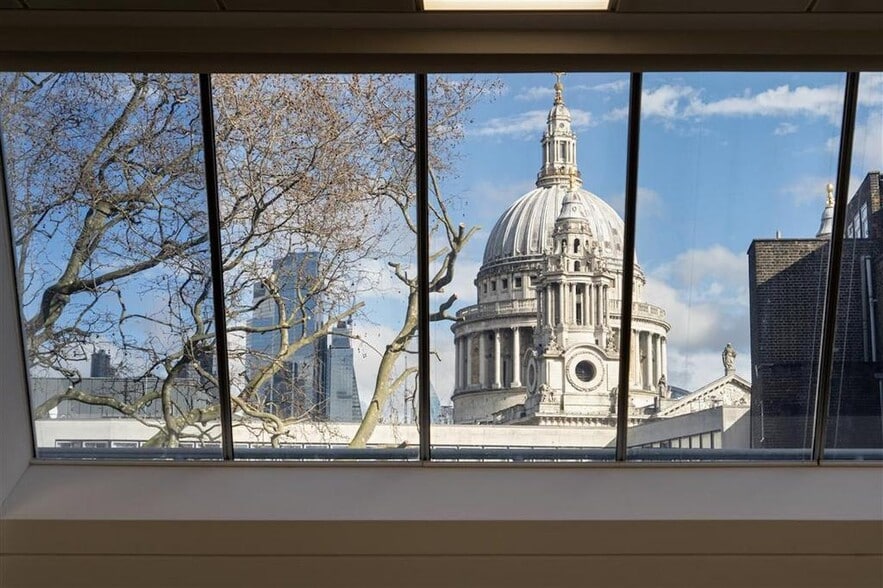 5 Old Bailey, London to rent - Building Photo - Image 2 of 49