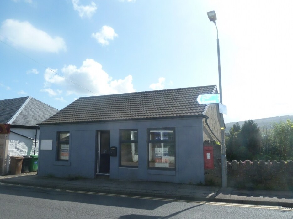 51 Queen St, Dunoon for sale Primary Photo- Image 1 of 1