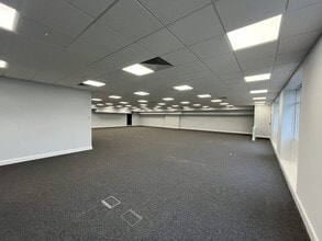 Great North Rd, Hatfield to rent Interior Photo- Image 2 of 5