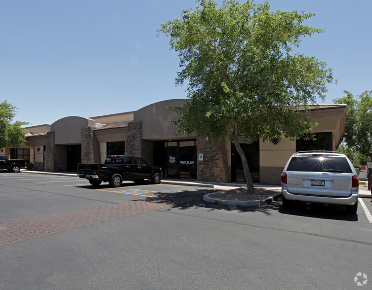 633 E Ray Rd, Gilbert, AZ for rent - Building Photo - Image 1 of 6