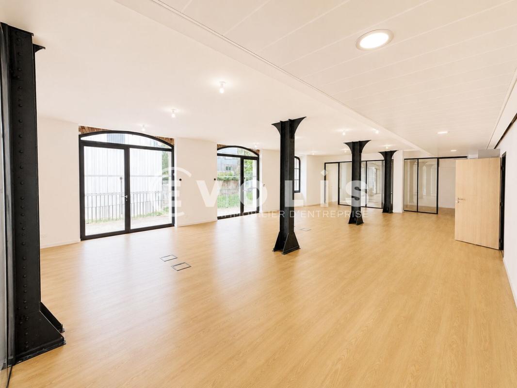 Office in Ivry-sur-Seine to rent Interior Photo- Image 1 of 10