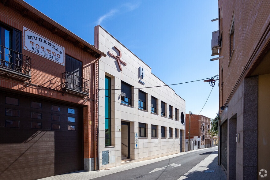 Office in Illescas, Toledo to rent - Primary Photo - Image 1 of 2