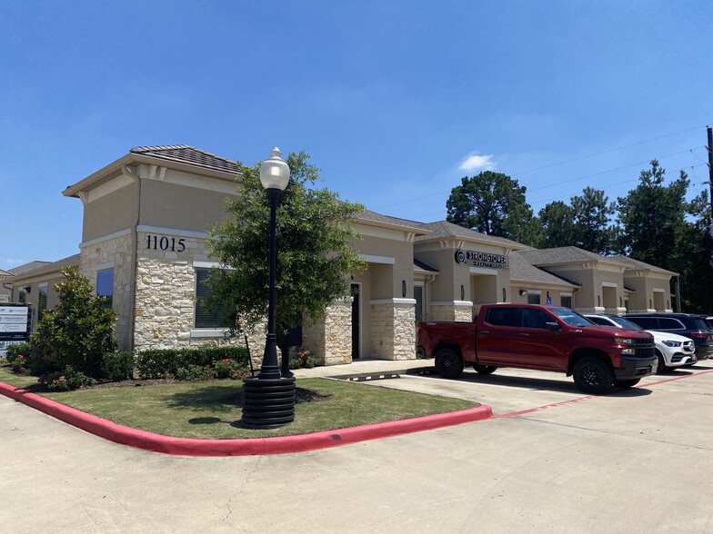 11015 Northpointe Blvd, Tomball, TX for rent - Building Photo - Image 2 of 10