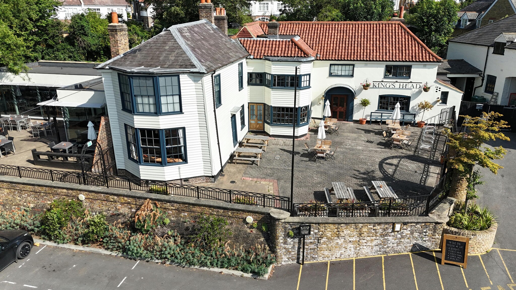 1 Roehampton High St, London for sale Primary Photo- Image 1 of 10