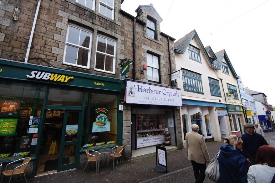68-69 Causewayhead, Penzance for sale - Primary Photo - Image 1 of 1