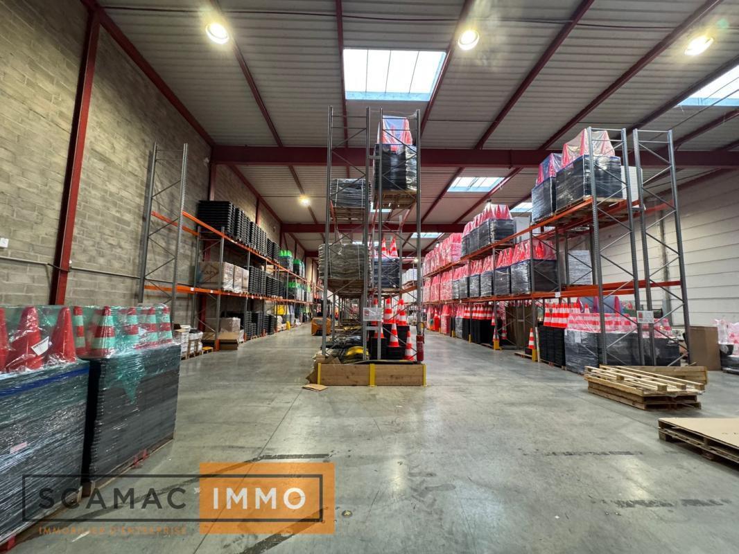 Industrial in Combs-la-Ville to rent Building Photo- Image 1 of 9