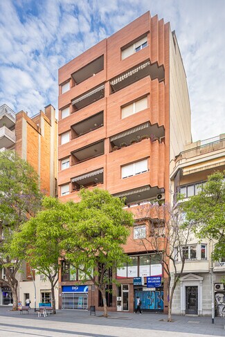 More details for Plaça de Gal.La Placídia, 16, Barcelona - Retail to Rent