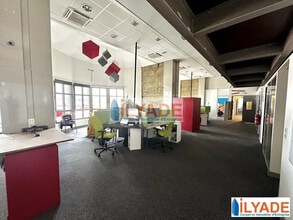 Office in Marseille to rent Interior Photo- Image 1 of 6