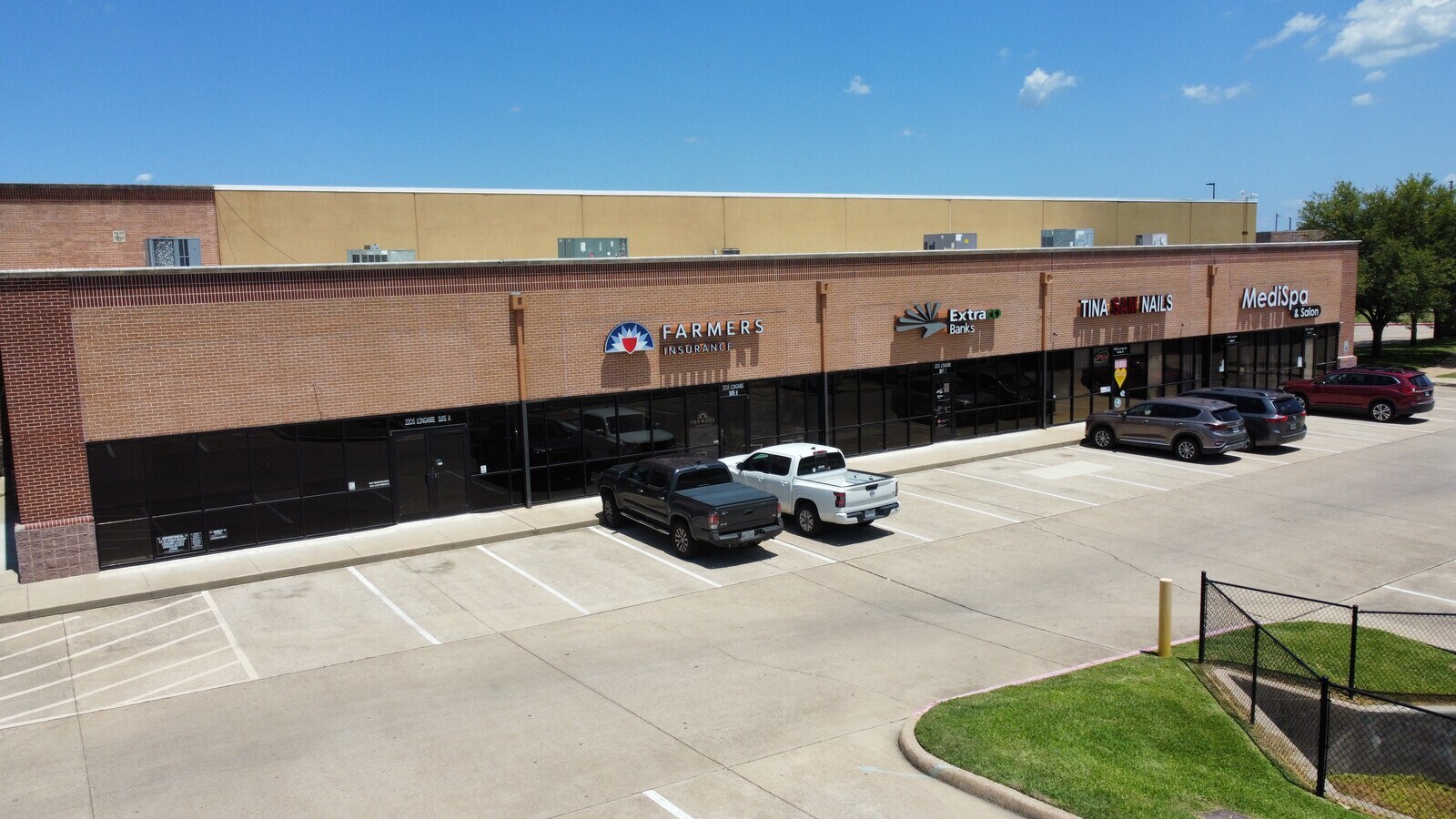 2205 Longmire Dr, College Station 77845 UK