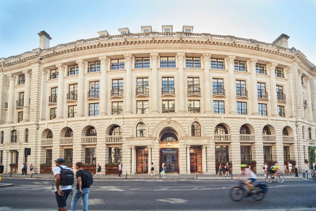 1-6 Lombard St, London to rent Building Photo- Image 1 of 32