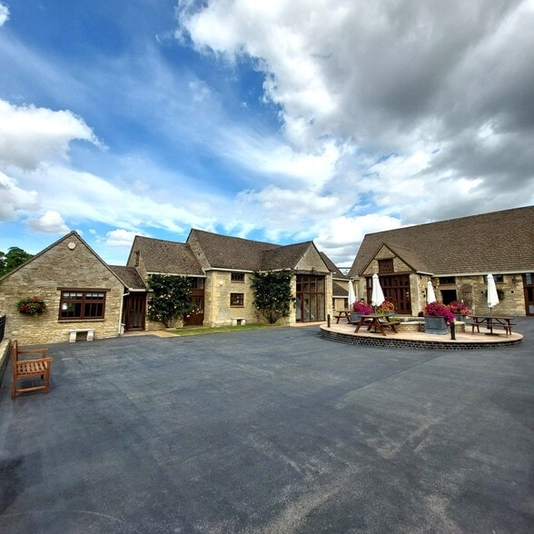 Priory Ct, Poulton to rent - Building Photo - Image 2 of 3