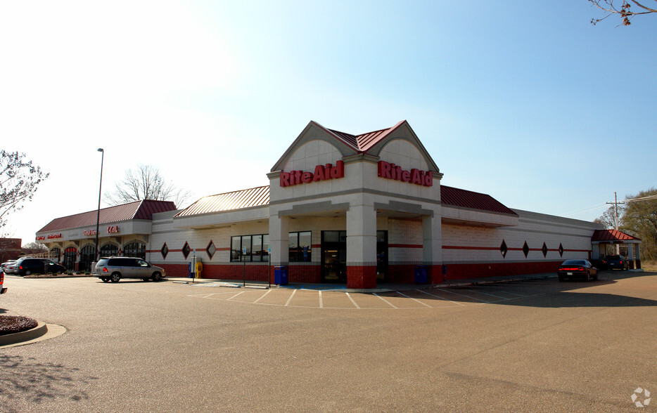 1073 Highway 51, Madison, MS for rent - Primary Photo - Image 1 of 2