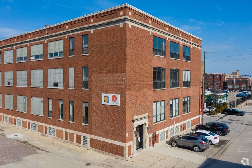 1400 W 37th St, Chicago, IL for sale - Building Photo - Image 3 of 10