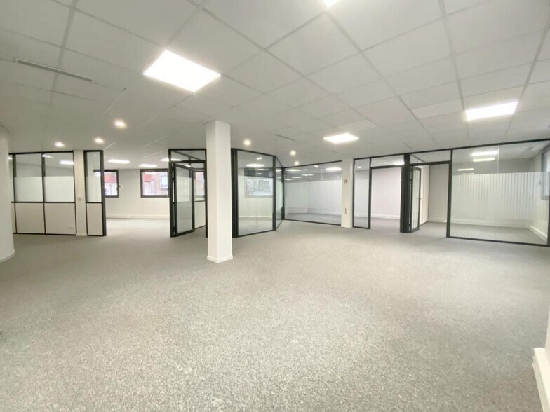 83 Rue De Paris, Boulogne-Billancourt to rent - Interior Photo - Image 3 of 6