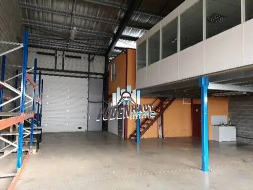 Light Industrial in Toulouse for sale Interior Photo- Image 1 of 10