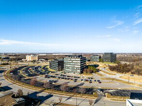 7501 NW Tiffany Springs Pky, Kansas City, MO - AERIAL  map view