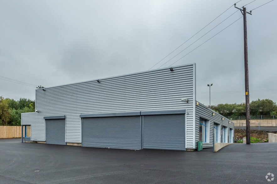 170 Mallusk Rd, Newtownabbey to rent - Building Photo - Image 3 of 6
