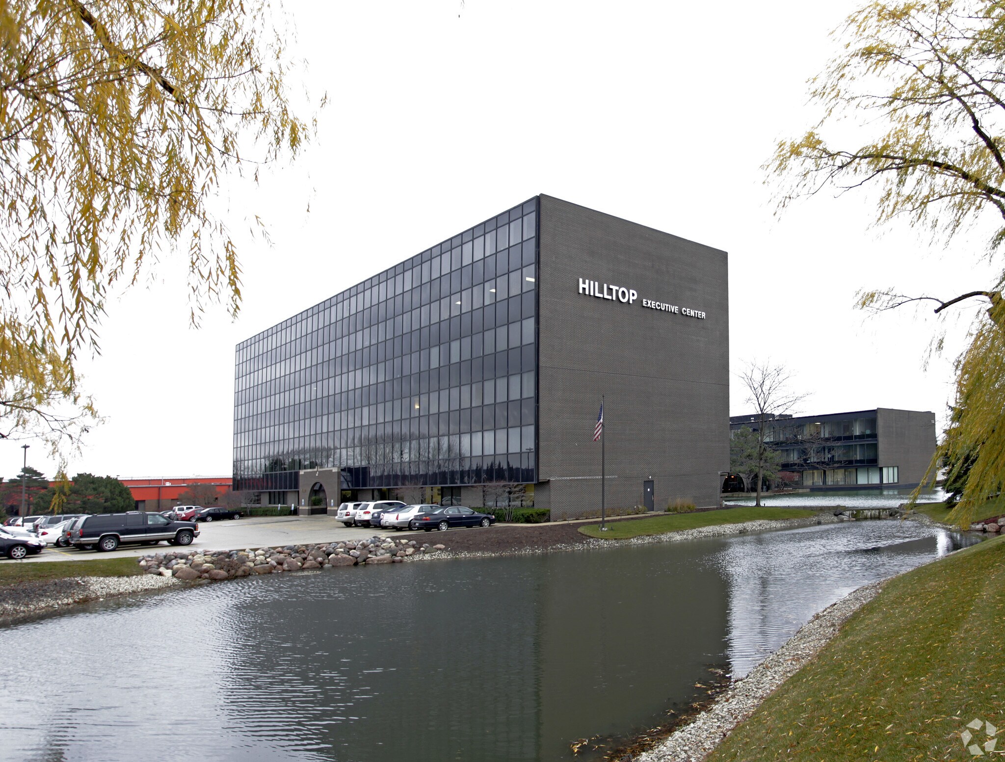 1580 S Milwaukee Ave, Libertyville, IL to rent Primary Photo- Image 1 of 9