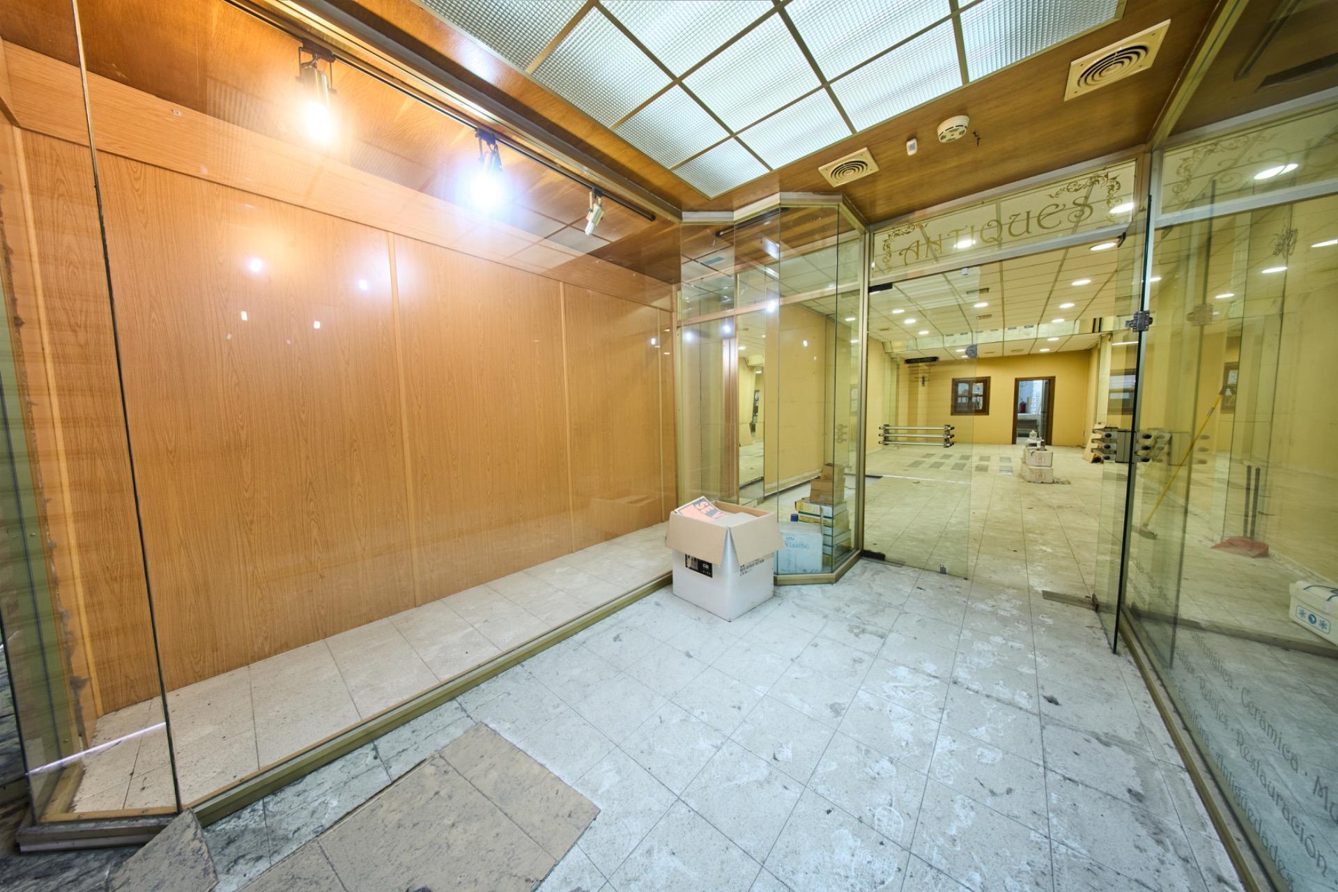 Calle Acera de Canasteros, 12, Granada, Granada for sale Interior Photo- Image 1 of 41
