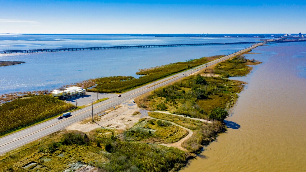 Battleship Bayshore Boats 225 x 200 Pky, Spanish Fort, AL for sale - Aerial - Image 3 of 12