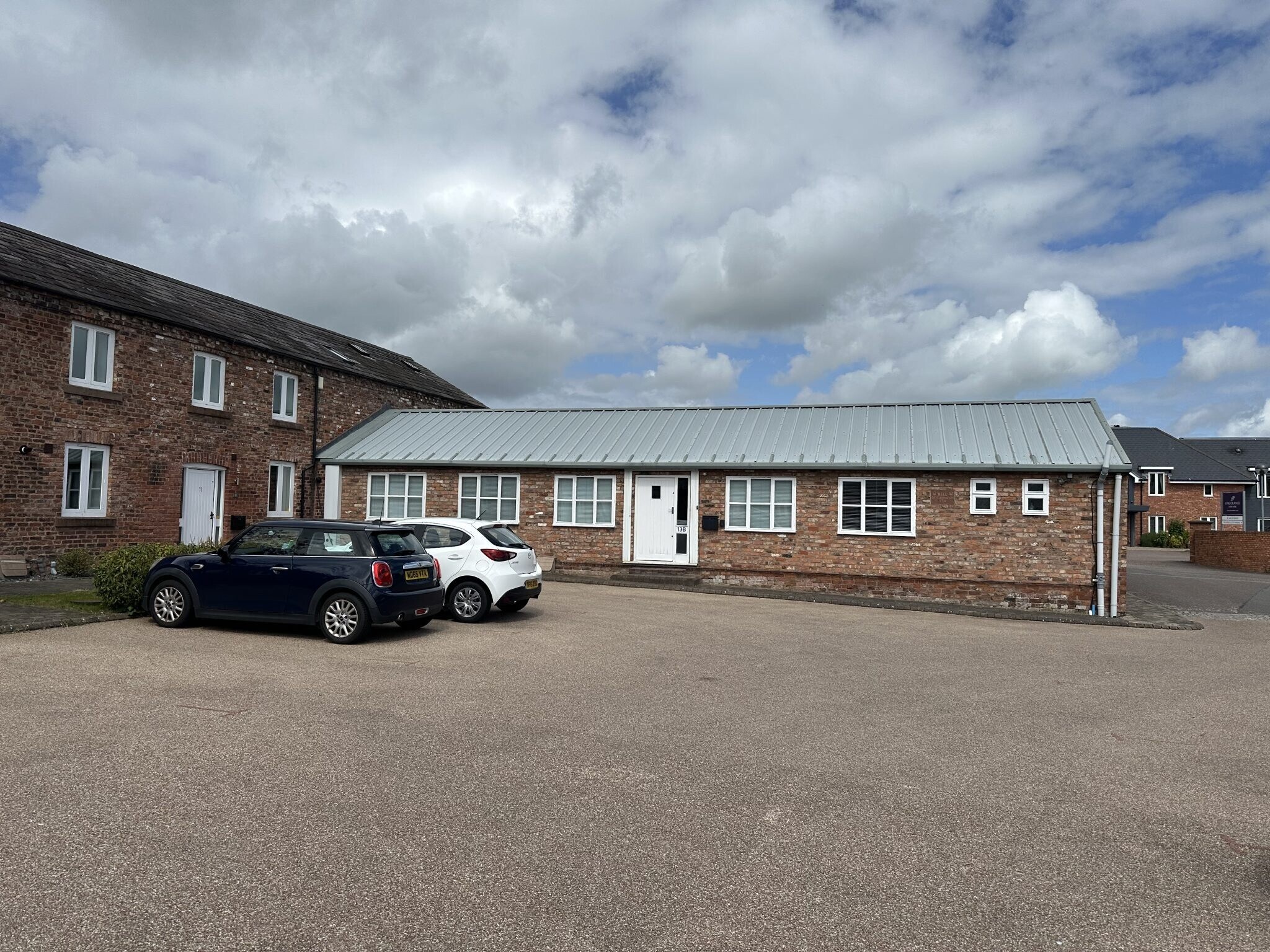 Parkgate Rd, Chester to rent Building Photo- Image 1 of 3