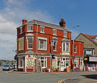 More details for 90-91 High St, Cradley Heath - Retail for Rent