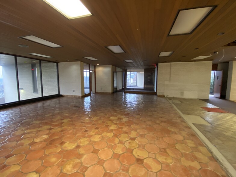 55 Wyoming St, Pittsburgh, PA for sale - Building Photo - Image 2 of 11