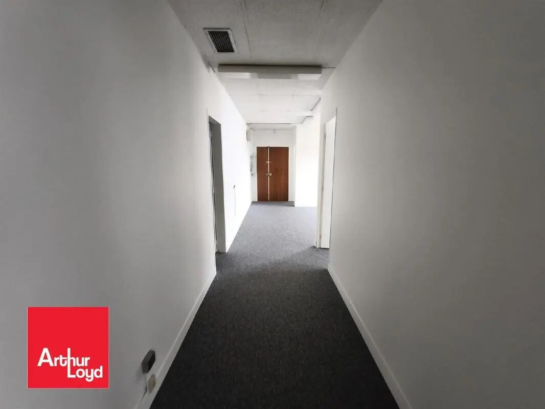 Office in Chartres to rent Building Photo- Image 1 of 5