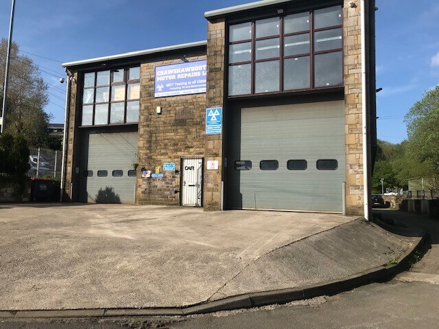 18 Water St, Rossendale to rent - Building Photo - Image 3 of 3