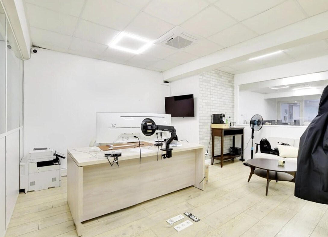 Pantin, SSD 93500 - - - Interior Photo - Image 1 of 3