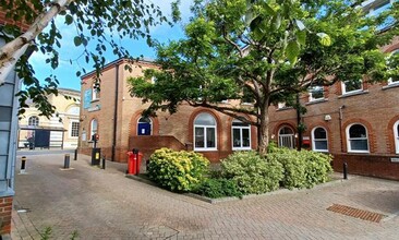 27 Jewry St, Winchester for rent Building Photo- Image 1 of 8