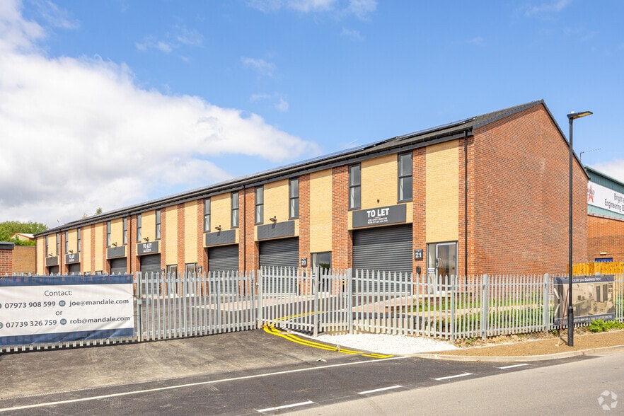 Long Acre Way, Sheffield to rent - Building Photo - Image 1 of 4