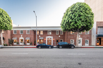 415-417 N Camden Dr, Beverly Hills, CA for rent Building Photo- Image 2 of 2