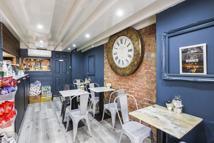 21 Highbury Park, London for sale - Interior Photo - Image 2 of 4