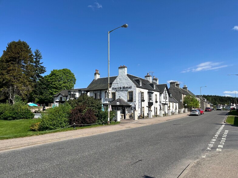 17-19 Castle Rd, Grantown On Spey for sale - Building Photo - Image 2 of 3