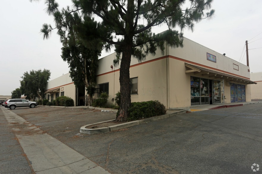 285 E Mill St, San Bernardino, CA for rent - Primary Photo - Image 2 of 4