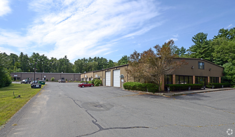 162 Industrial Way, Hanson, MA for rent - Primary Photo - Image 1 of 7