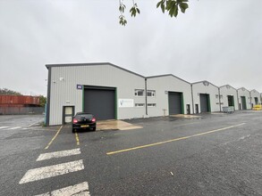 Waleswood Rd, Sheffield for rent Building Photo- Image 1 of 3