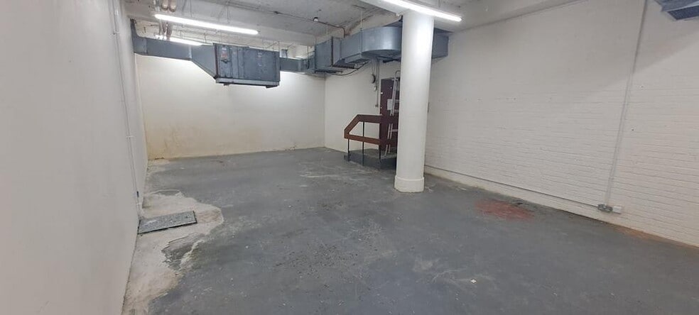 165-169 North St, Brighton to rent - Building Photo - Image 2 of 8