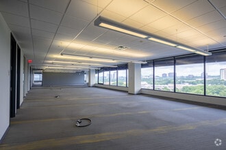 1 Ravinia Dr, Atlanta, GA to rent Interior Photo- Image 2 of 7