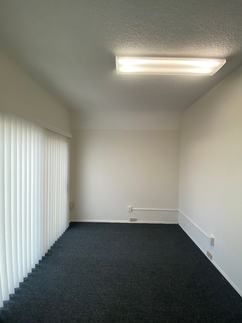 2100 N Sepulveda Blvd, Manhattan Beach, CA for rent Interior Photo- Image 1 of 8