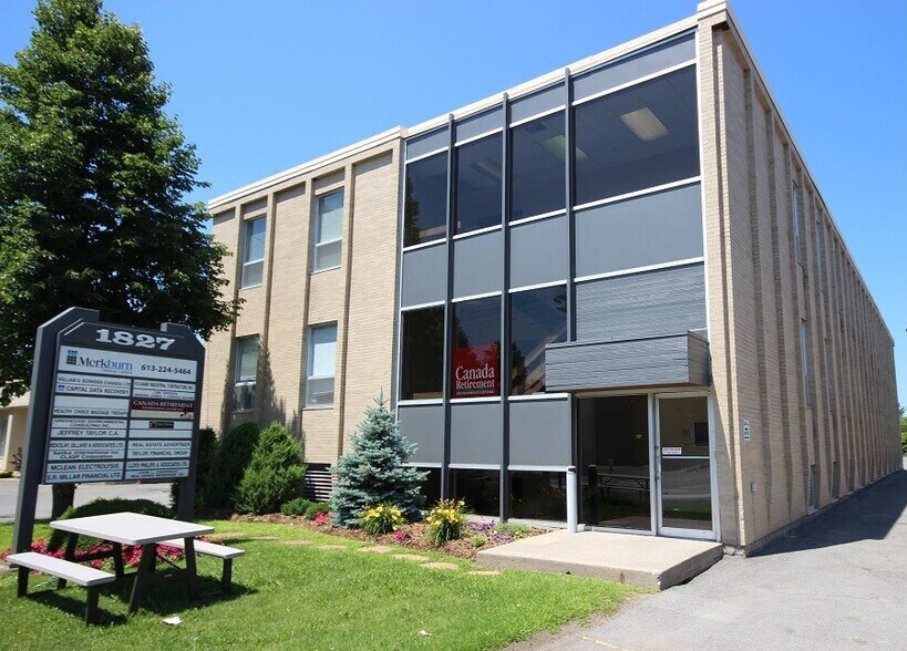 1827 Woodward Dr, Ottawa, ON for rent - Building Photo - Image 1 of 4