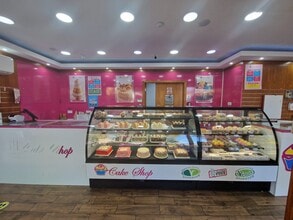 3-5 Ron Leighton Way, London to rent Interior Photo- Image 1 of 11