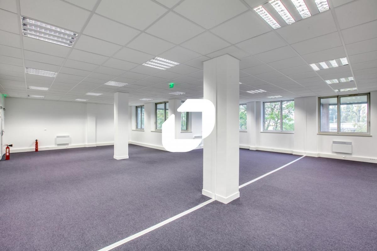 Office in Neuilly Plaisance for sale Interior Photo- Image 1 of 15