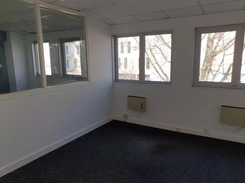 Office in Saint-Herblain to rent - Interior Photo - Image 1 of 5