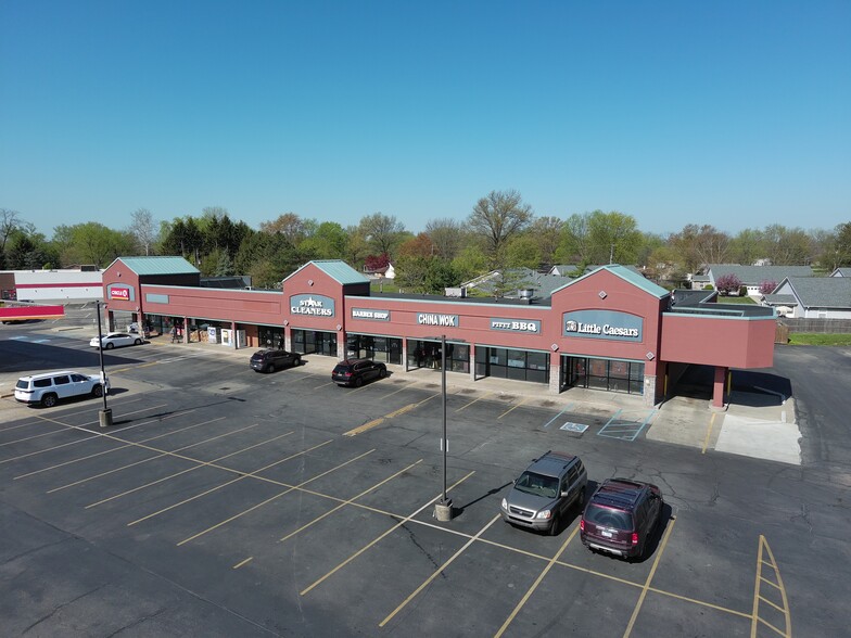 6308-6322 Oaklandon Rd, Indianapolis, IN for rent - Building Photo - Image 3 of 8